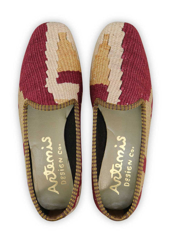 The Artemis Women's Loafer presents a classic and elegant color combination of khaki, maroon, and off white. These loafers exude sophistication and style, with a tasteful blend of neutral and rich tones. Whether you're going for a formal look or seeking a comfortable yet chic option for everyday wear, these loafers are the perfect choice. (Front View)
