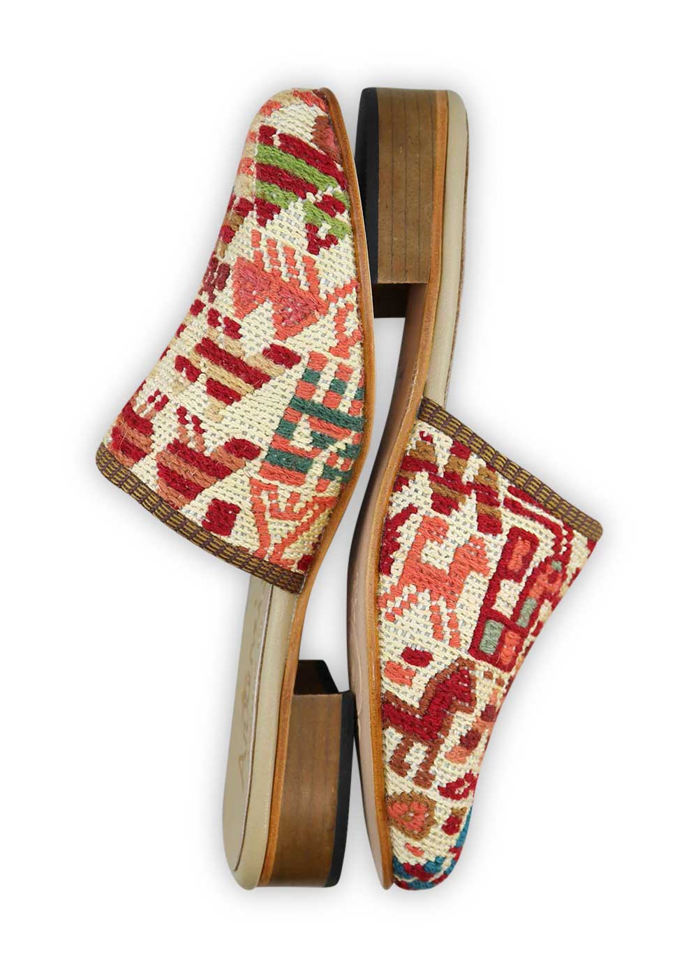 Women's Sumak Kilim Slides - Size 8